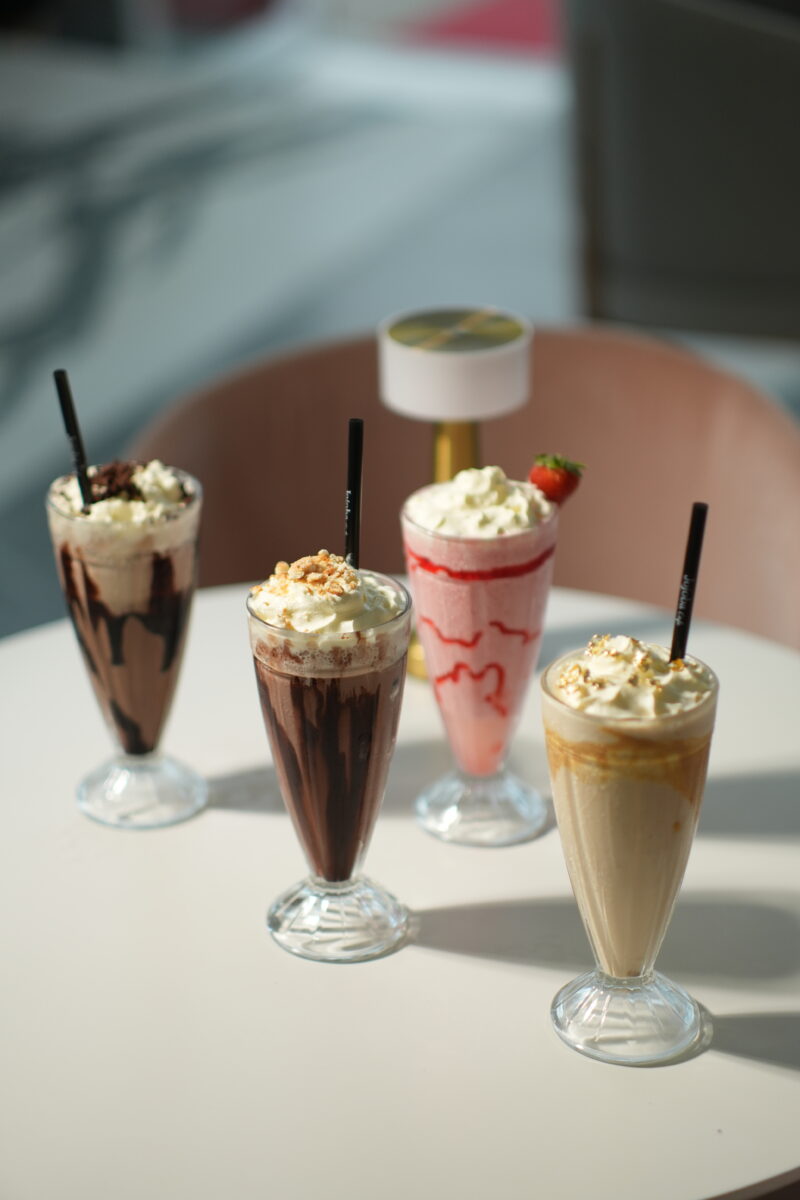 MILKSHAKE