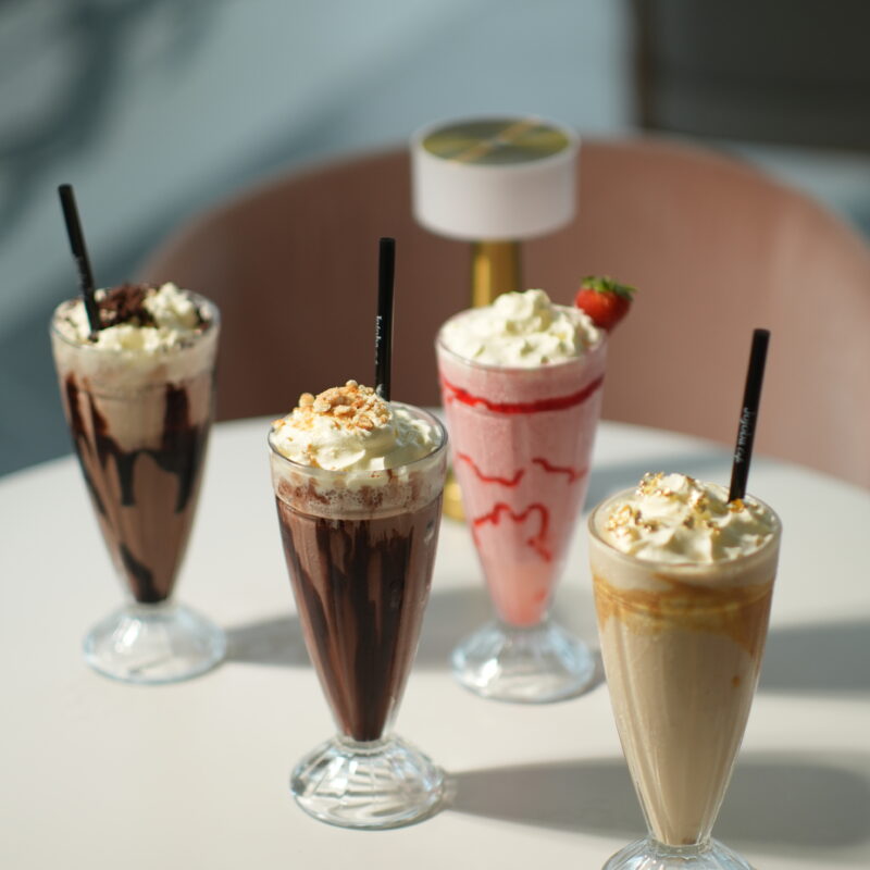 MILKSHAKE